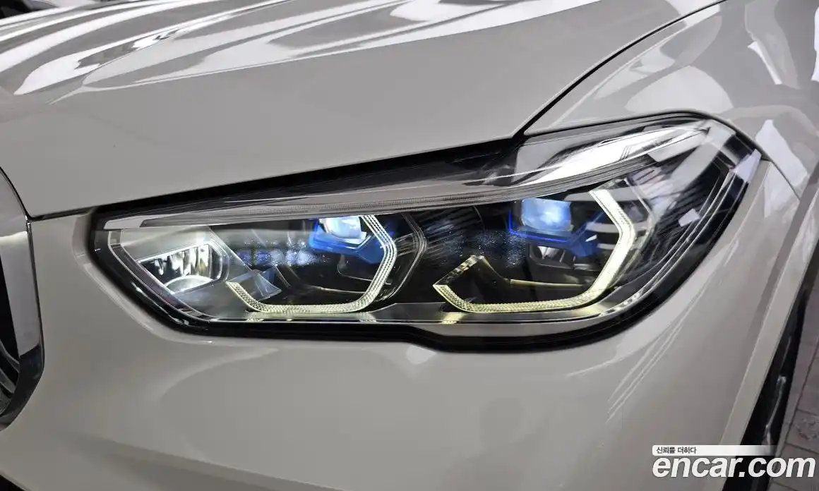 BMW X5 2022 3.0 автомат (гидро), фото 8