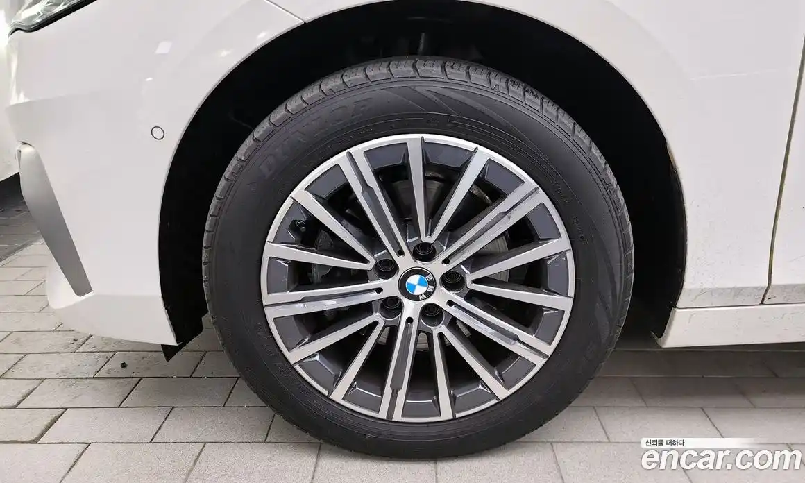 BMW 2 серия 2024 2.0 автомат (гидро), фото 5