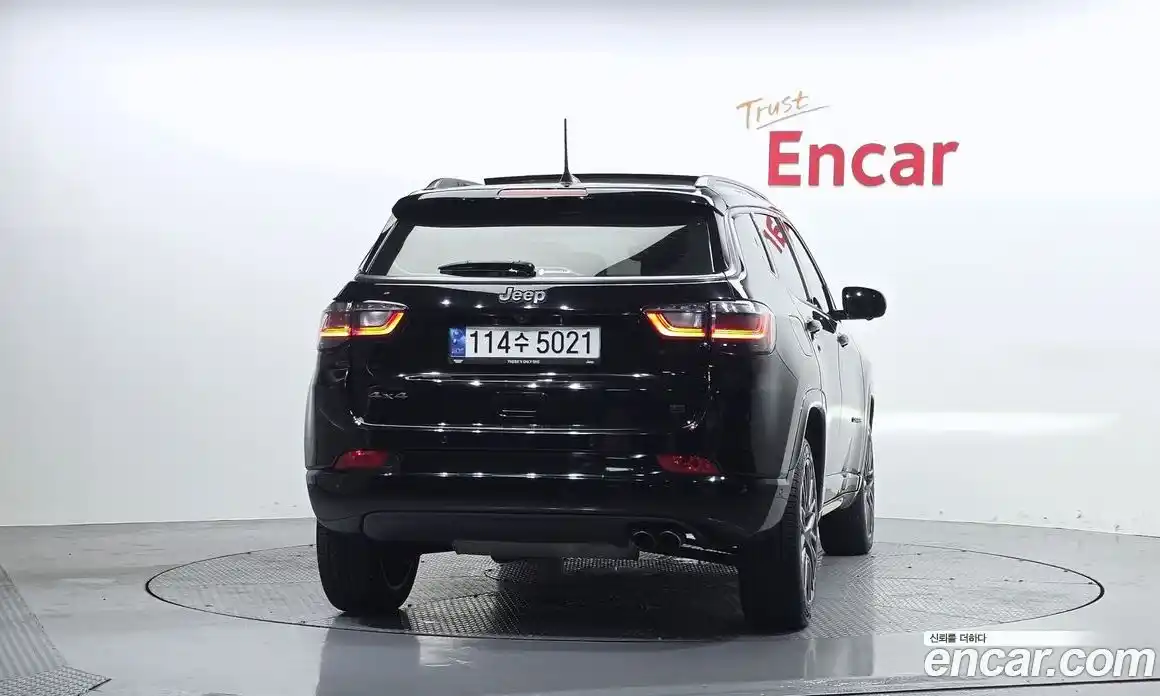 Jeep Compass 2022 2.4 автомат (гидро), фото 4