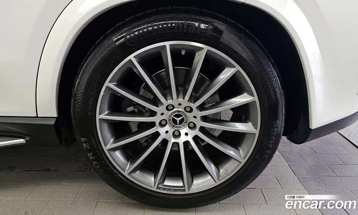 Mercedes-Benz GLE-Class 2024 3.0 гидро, фото 7 Mercedes-Benz GLE-Class 2024 3.0 гидро, фото 7