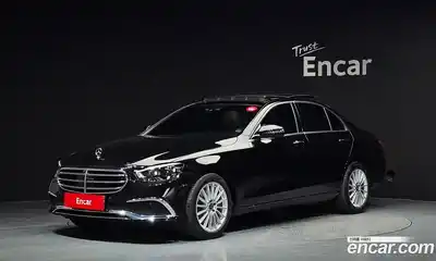 Mercedes-Benz E-Class, 2023, 29 743 км