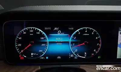 Mercedes-Benz E-Class 2023 2.0 автомат (гидро), миниатюра 11