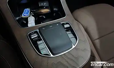 Mercedes-Benz E-Class 2023 2.0 автомат (гидро), миниатюра 12