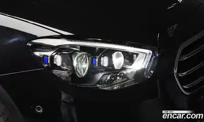 Mercedes-Benz E-Class 2023 2.0 автомат (гидро), миниатюра 8