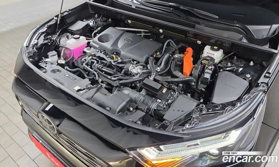 Toyota RAV4 2025 2.5 гидро, фото 6