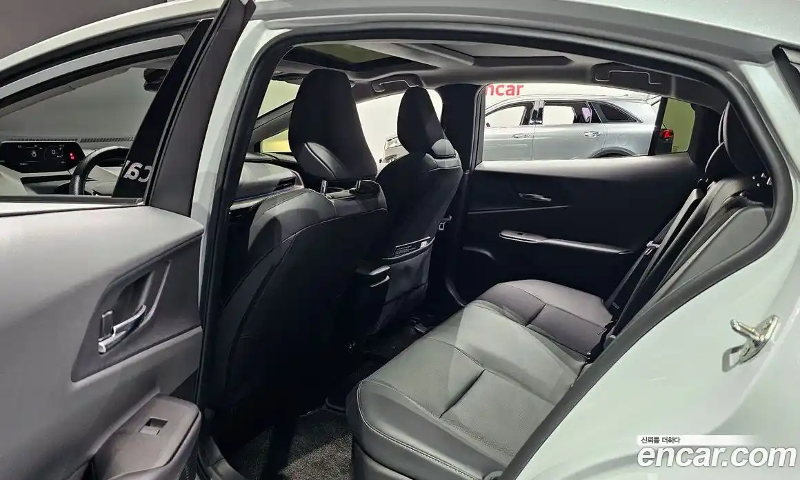 Toyota Prius 2025 2.0 гидро, фото 17