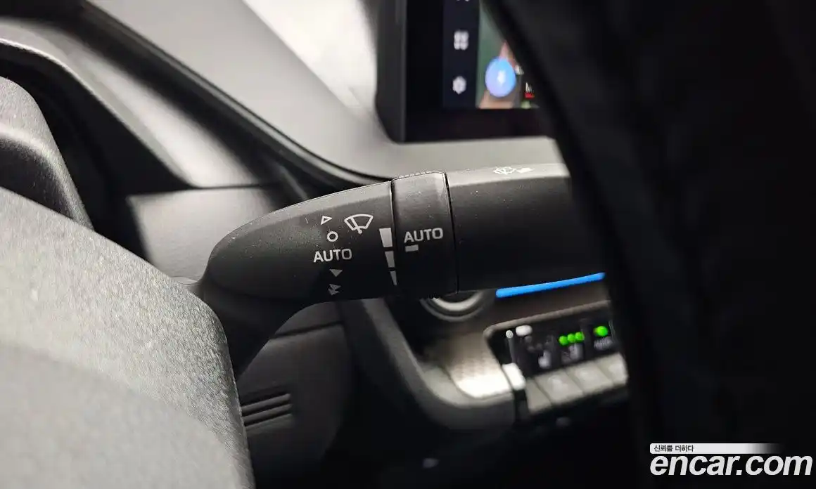 Toyota Prius 2025 2.0 гидро, фото 26