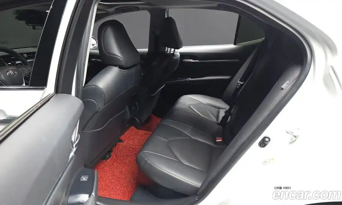 Toyota Camry 2017 2.5 гидро, фото 15