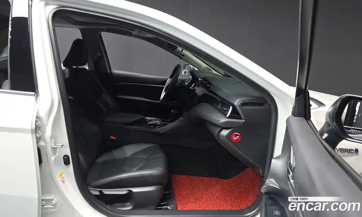 Toyota Camry 2017 2.5 гидро, фото 16