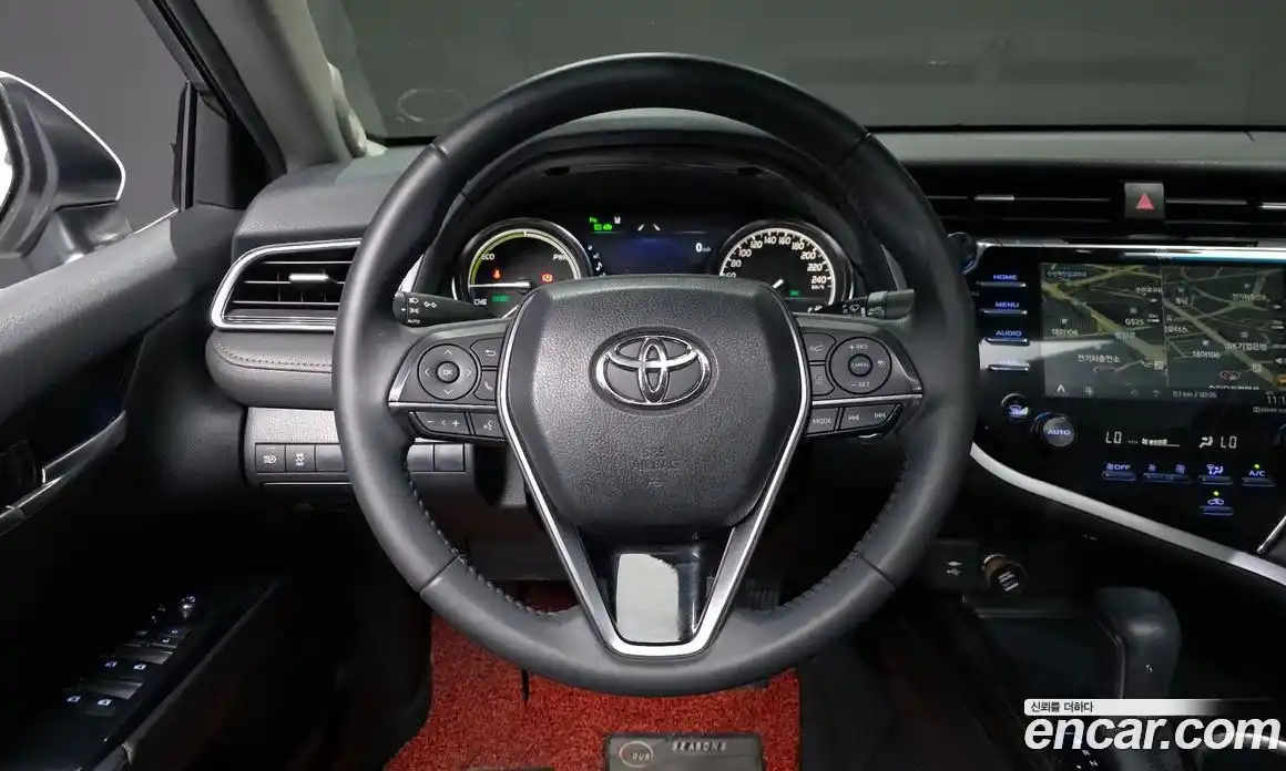 Toyota Camry 2017 2.5 гидро, фото 18