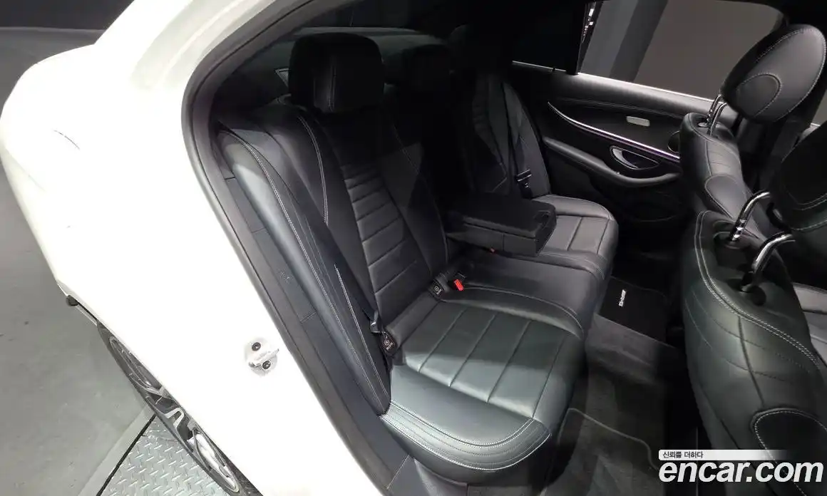 Mercedes-Benz E-Class 2021 1.9 автомат (гидро), фото 16