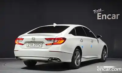 Honda Accord 2019 1.5 автомат (гидро), миниатюра 2
