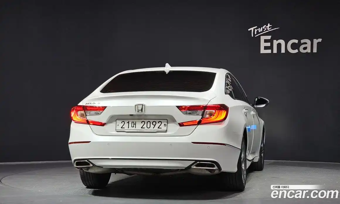 Honda Accord 2019 1.5 автомат (гидро), фото 4