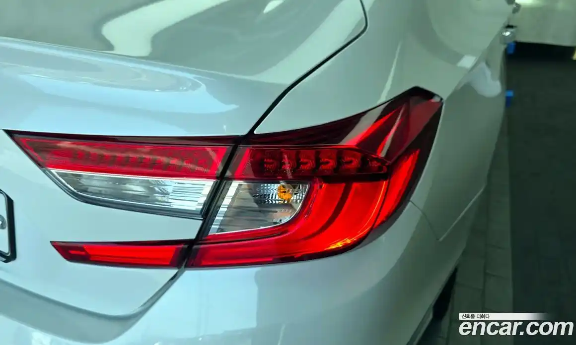 Honda Accord 2019 1.5 автомат (гидро), фото 9
