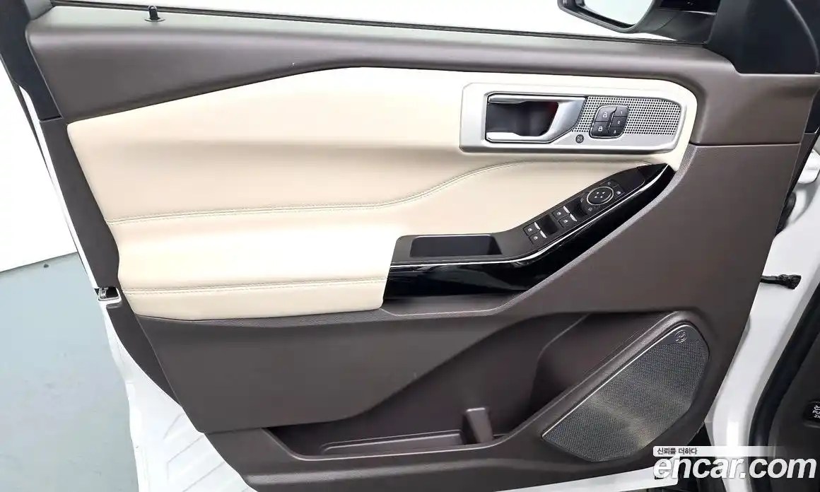 Ford Explorer 2022 3.0 автомат (гидро), фото 14