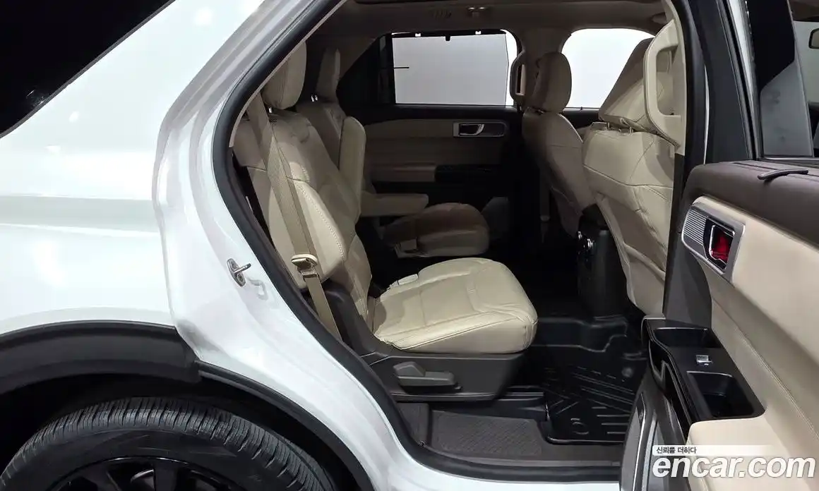 Ford Explorer 2022 3.0 автомат (гидро), фото 17