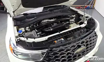 Ford Explorer 2022 3.0 автомат (гидро), миниатюра 6