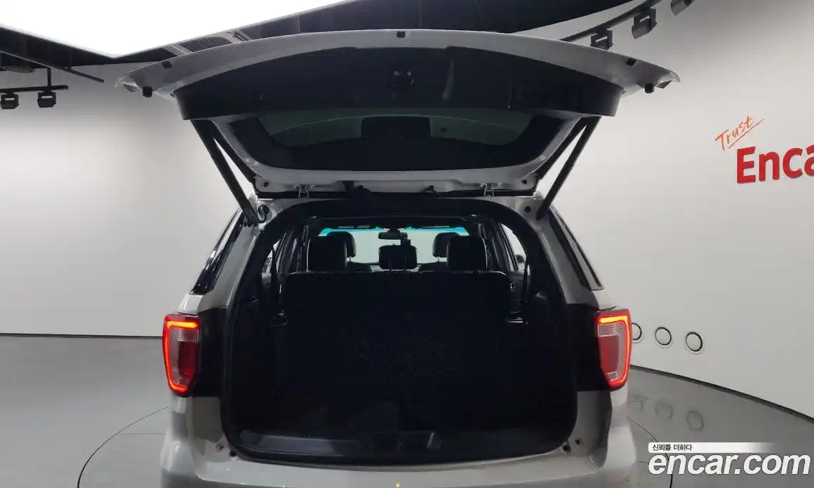Ford Explorer 2016 2.3 автомат (гидро), фото 16