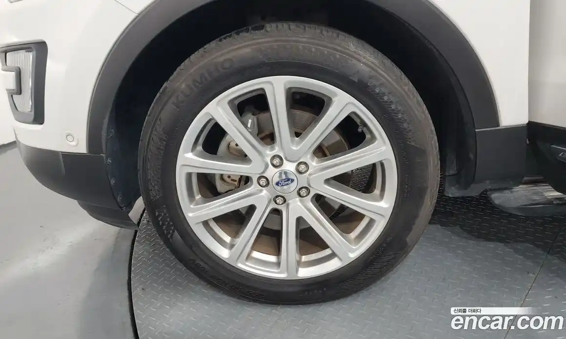 Ford Explorer 2016 2.3 автомат (гидро), фото 5