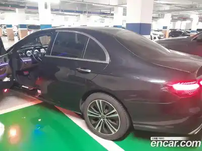 Mercedes-Benz E-Class 2021 2.0 автомат (гидро), миниатюра 2