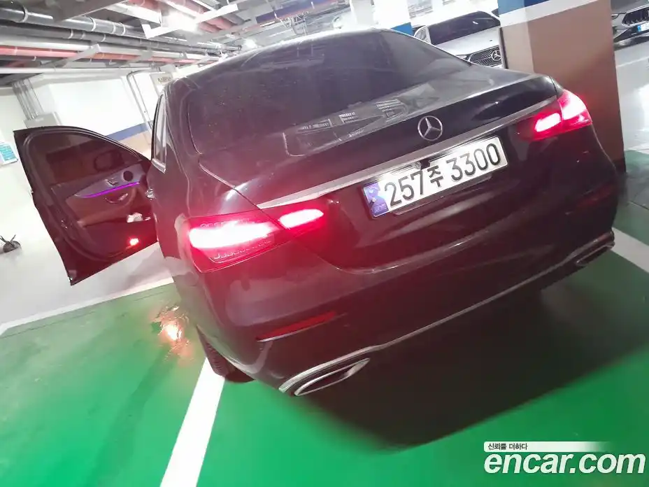 Mercedes-Benz E-Class 2021 2.0 автомат (гидро), фото 4
