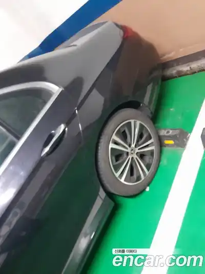 Mercedes-Benz E-Class 2021 2.0 автомат (гидро), миниатюра 5
