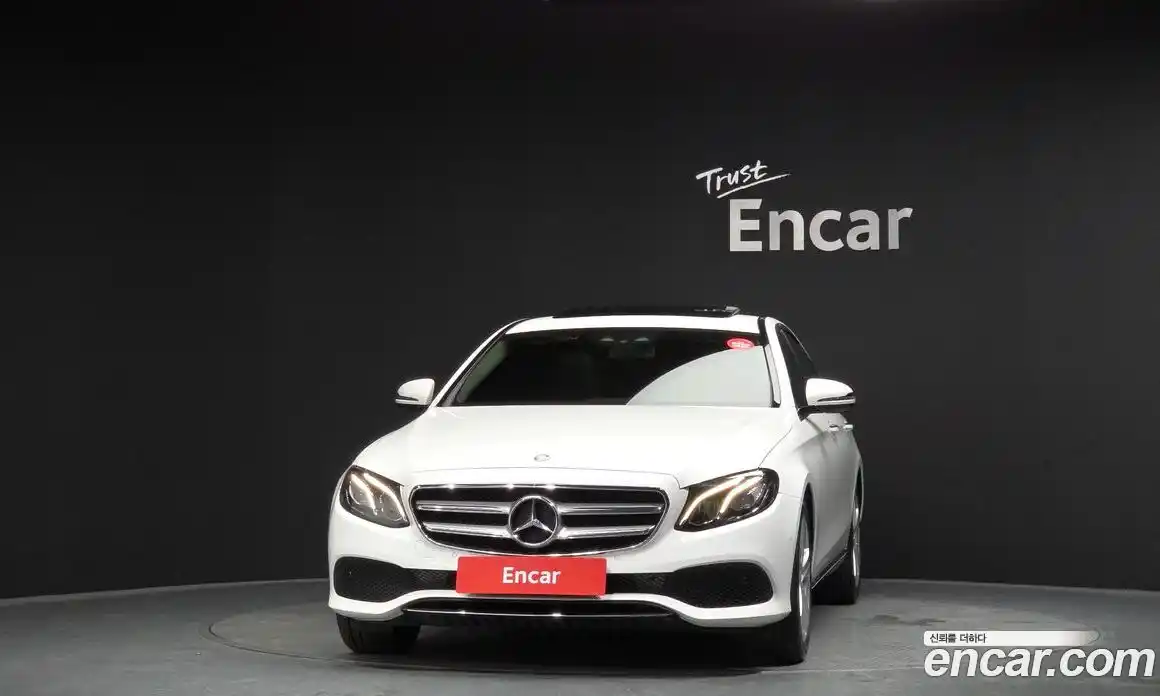 Mercedes-Benz E-Class 2016 2.0 автомат (гидро), фото 3