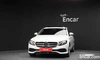 Mercedes-Benz E-Class 2016 2.0 автомат (гидро), миниатюра 3