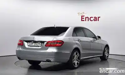 Mercedes-Benz E-Class 2011 3.5 автомат (гидро), миниатюра 2