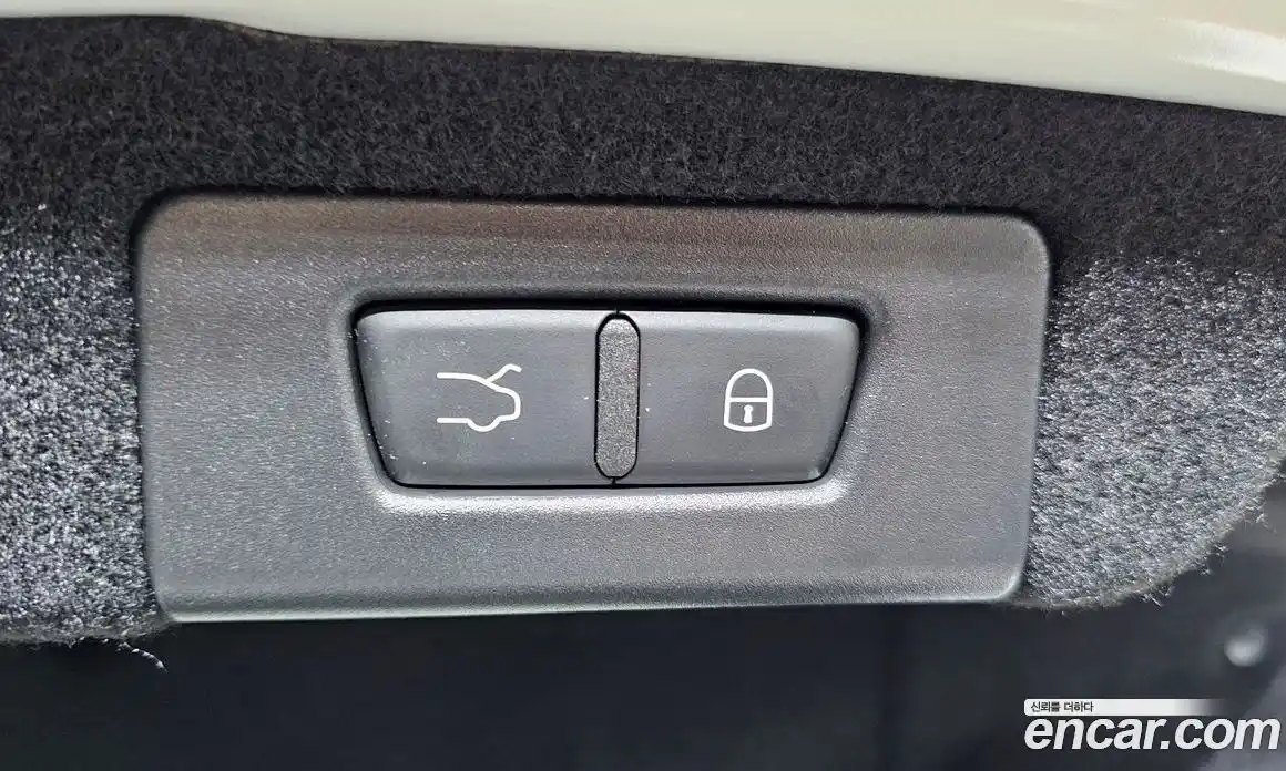 Maserati Quattroporte 2021 3.0 гидро, фото 24