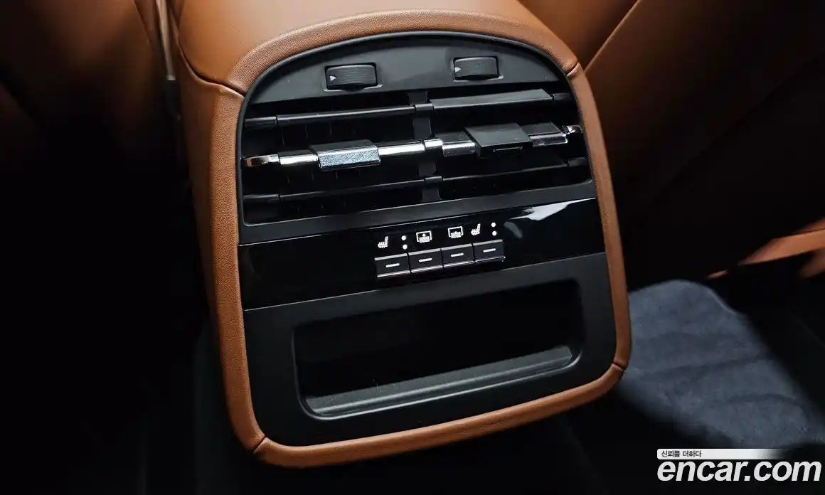 Maserati Quattroporte 2021 3.0 гидро, фото 32