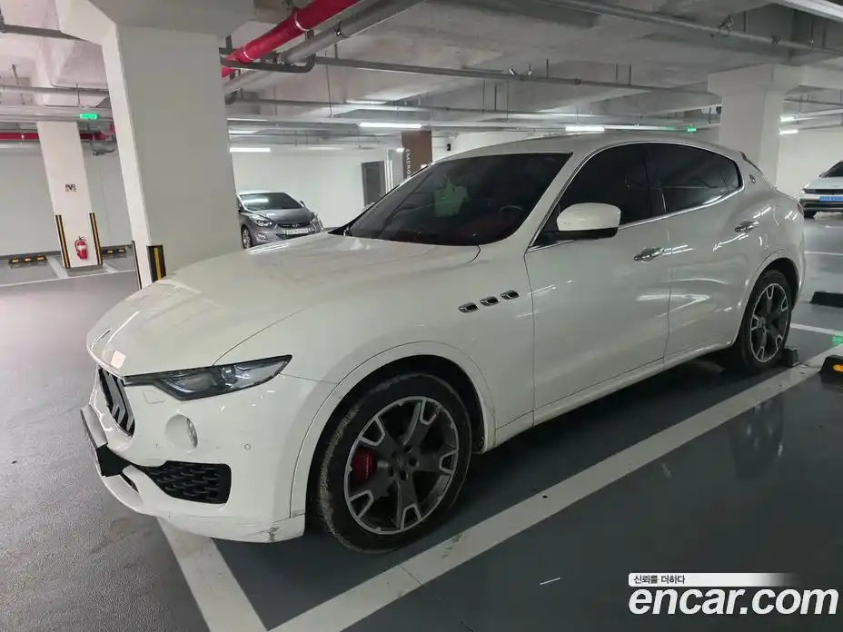 Maserati Levante 2017 3.0 гидро, фото 2