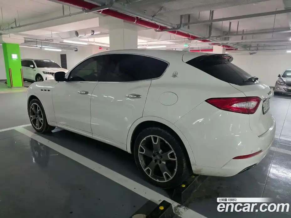 Maserati Levante 2017 3.0 гидро, фото 3