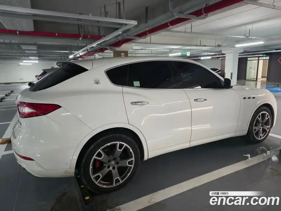 Maserati Levante 2017 3.0 гидро, фото 5