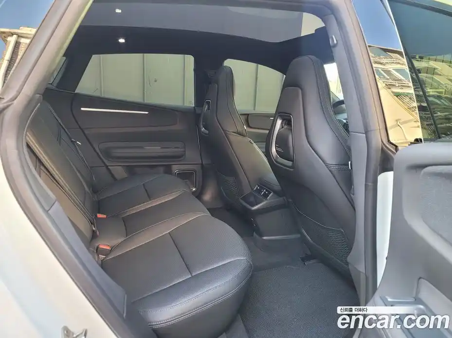 Polestar Polestar 4 2025 0.2 гидро, фото 11