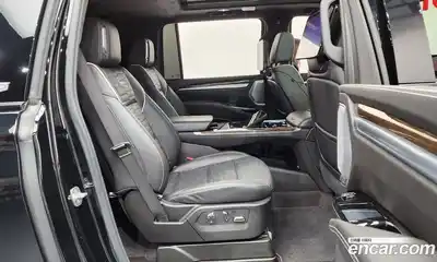 Cadillac Escalade 2025 6.2 гидро, миниатюра 11