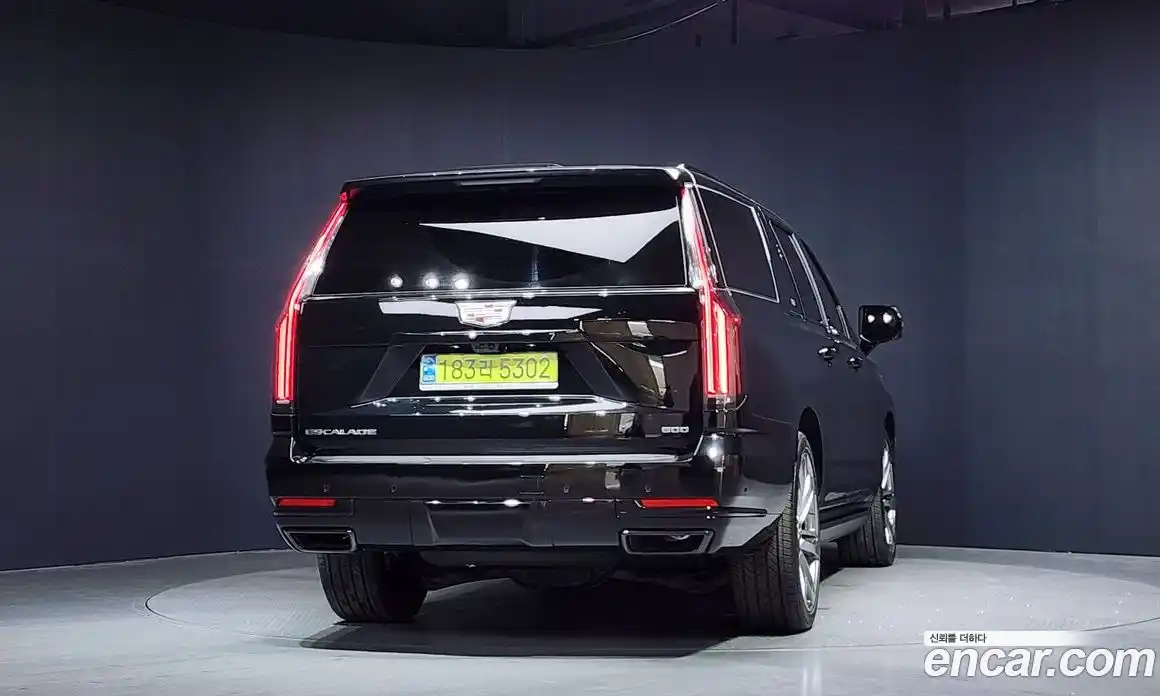 Cadillac Escalade 2025 6.2 гидро, фото 4