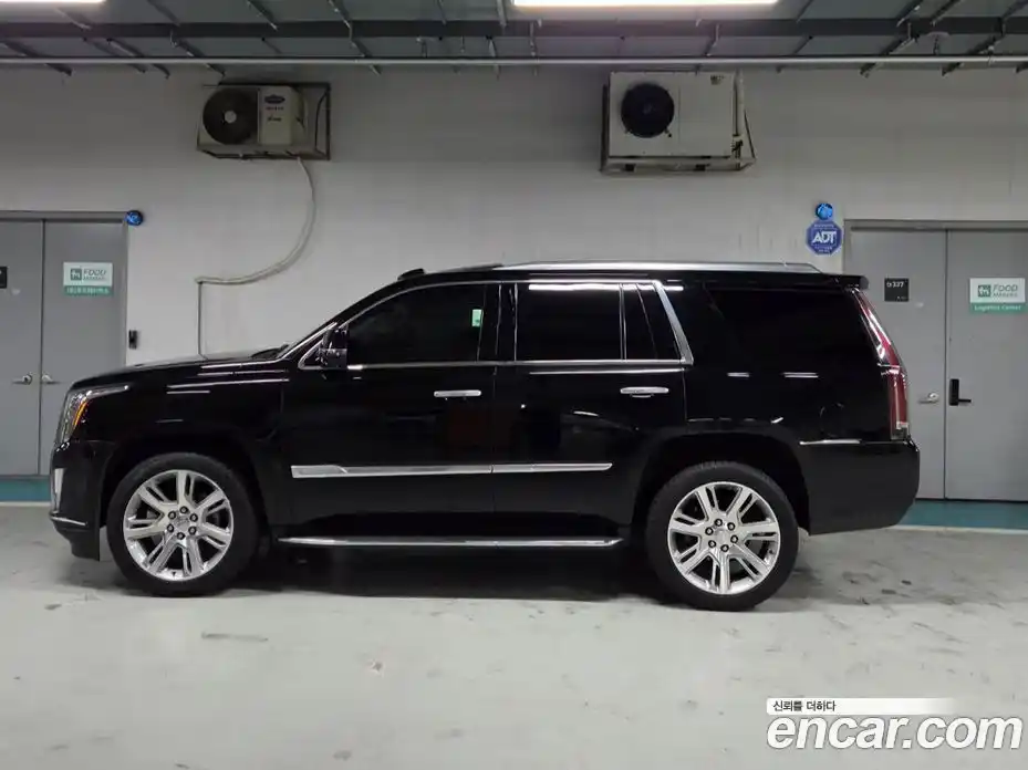 Cadillac Escalade 2018 6.2 гидро, фото 2
