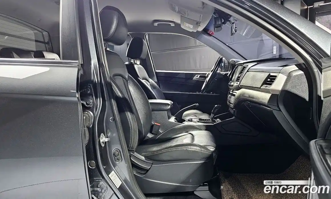 SsangYong Rexton 2018 2.2 автомат (гидро), фото 11