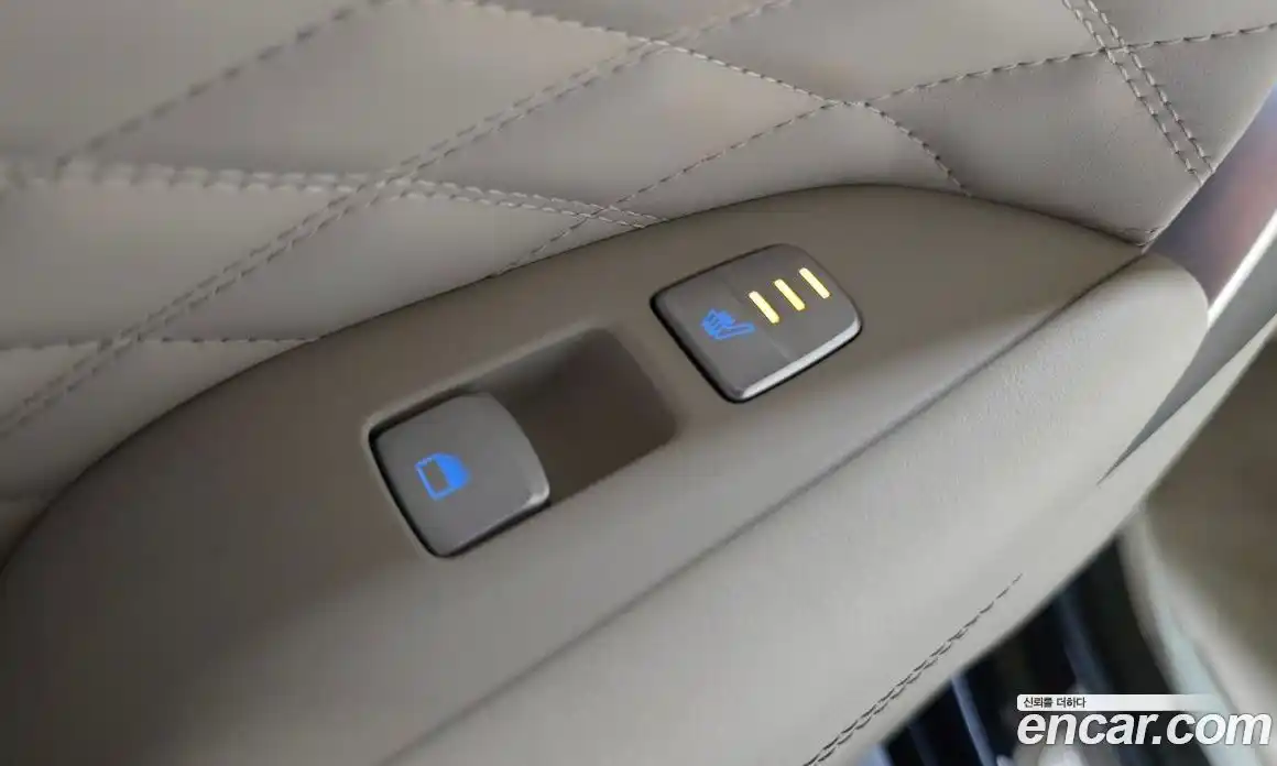 Genesis G70 2019 2.0 автомат (гидро), фото 17