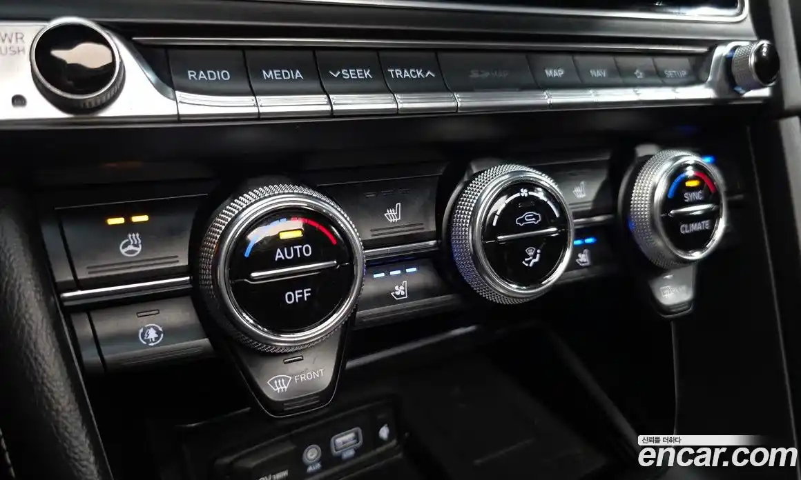 Genesis G70 2019 2.0 автомат (гидро), фото 16
