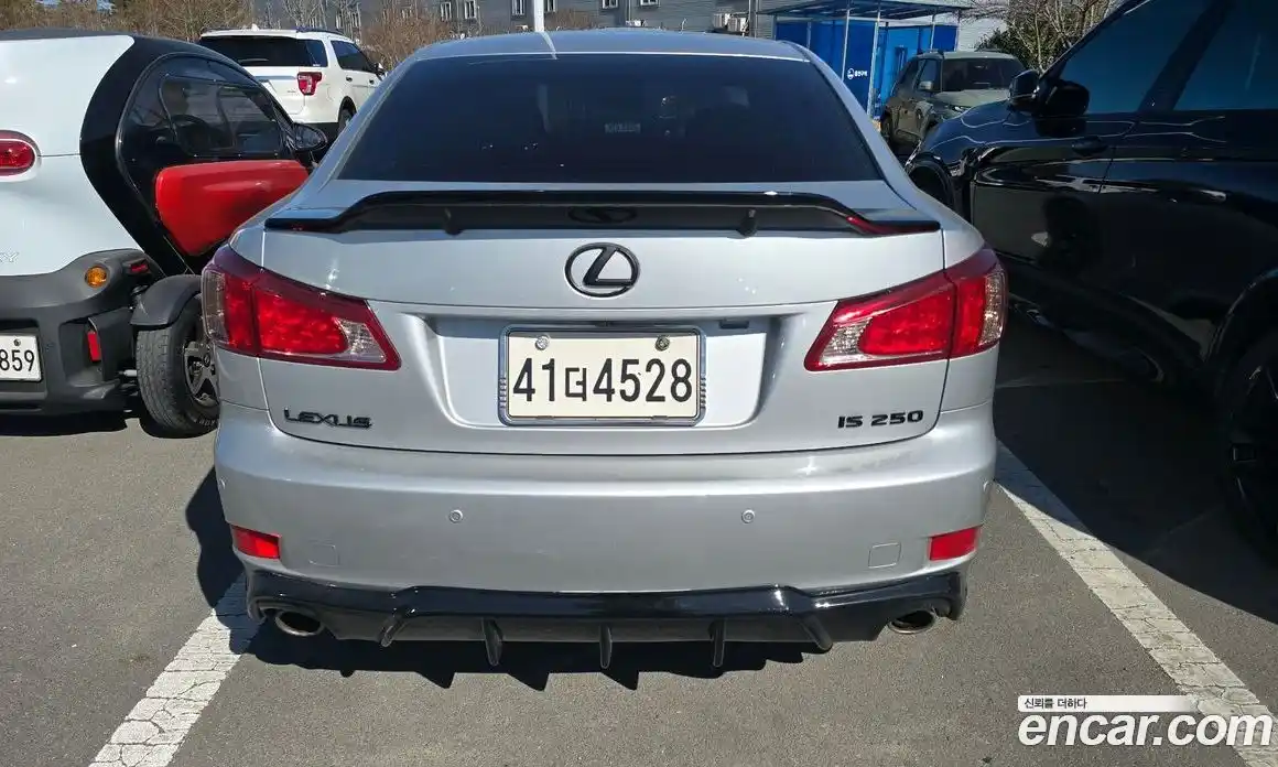 Lexus IS 2010 2.5 гидро, фото 1