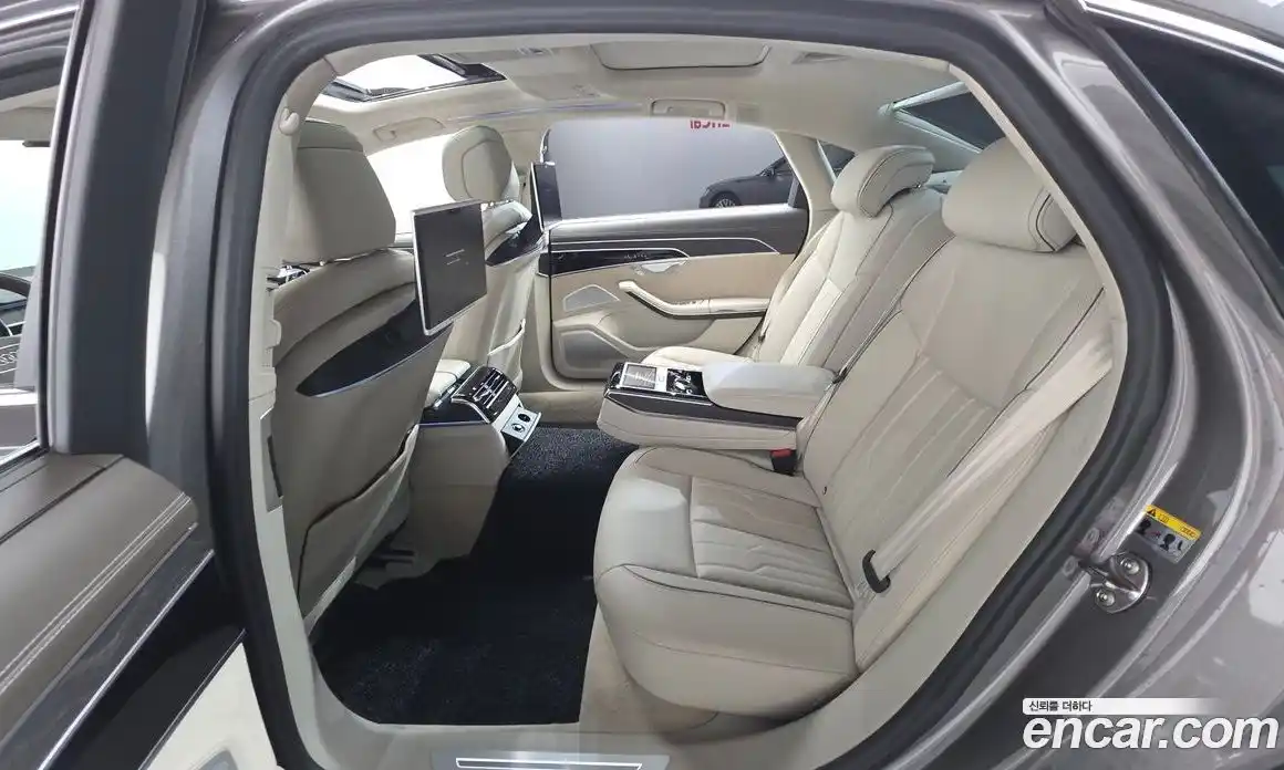 Audi A8 2018 3.0 автомат (гидро), фото 16