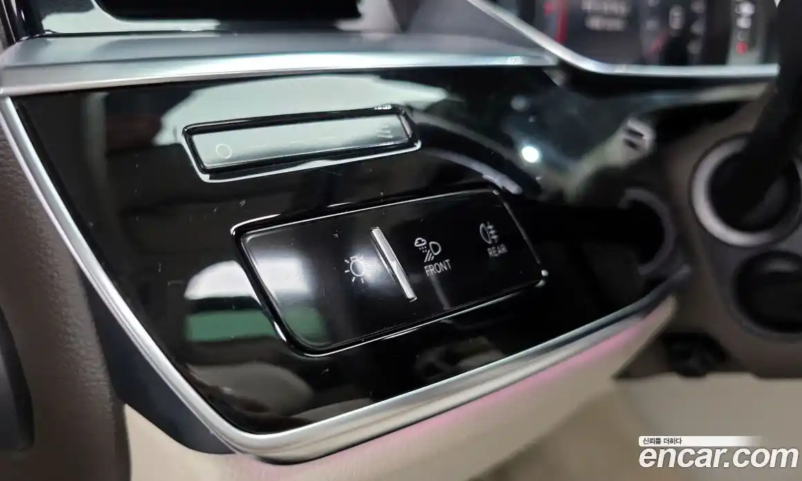 Audi A8 2018 3.0 автомат (гидро), фото 33