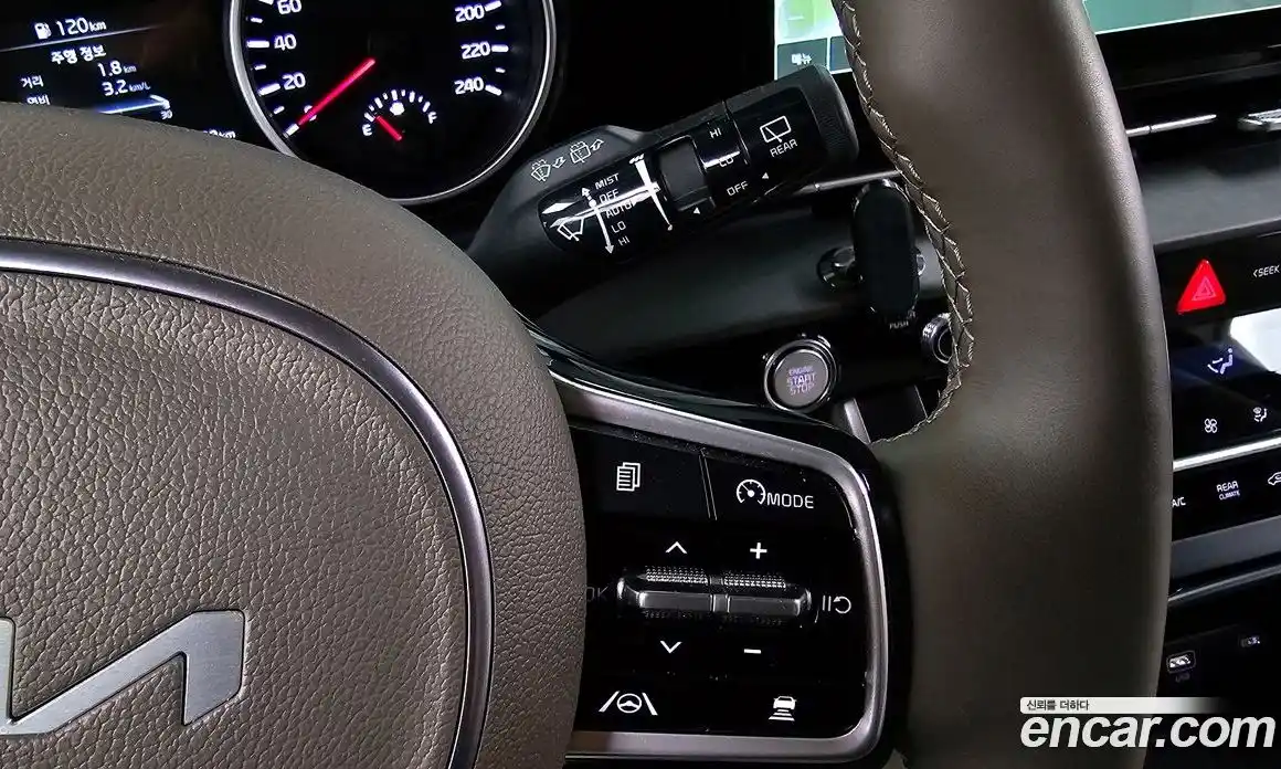 Kia Carnival 2022 3.5 автомат (гидро), фото 18