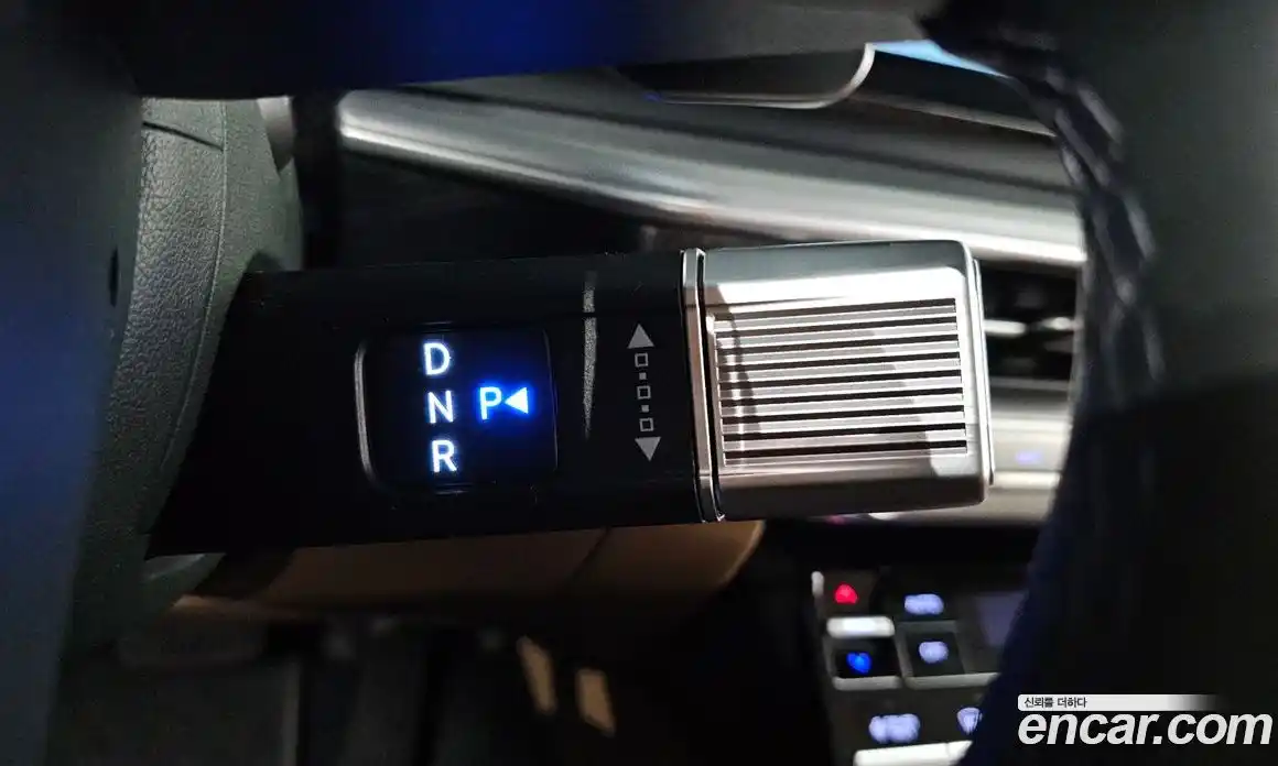 Hyundai Grandeur 2024 1.6 автомат (гидро), фото 9