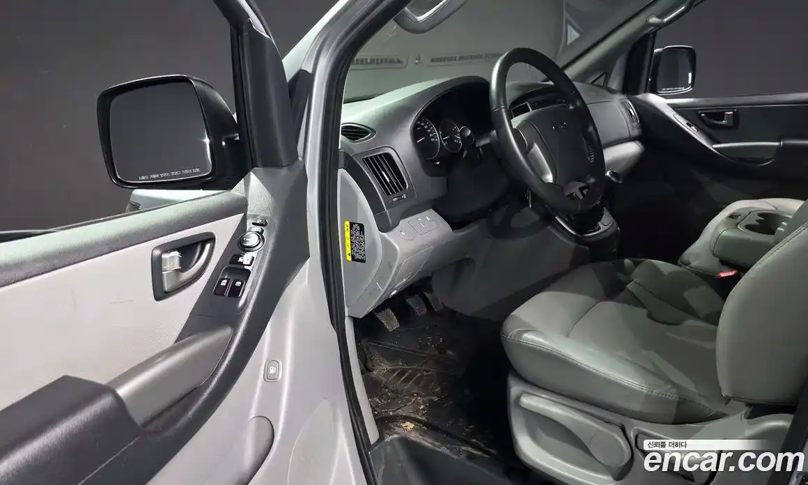 Hyundai Starex 2019 2.5 механика, фото 13