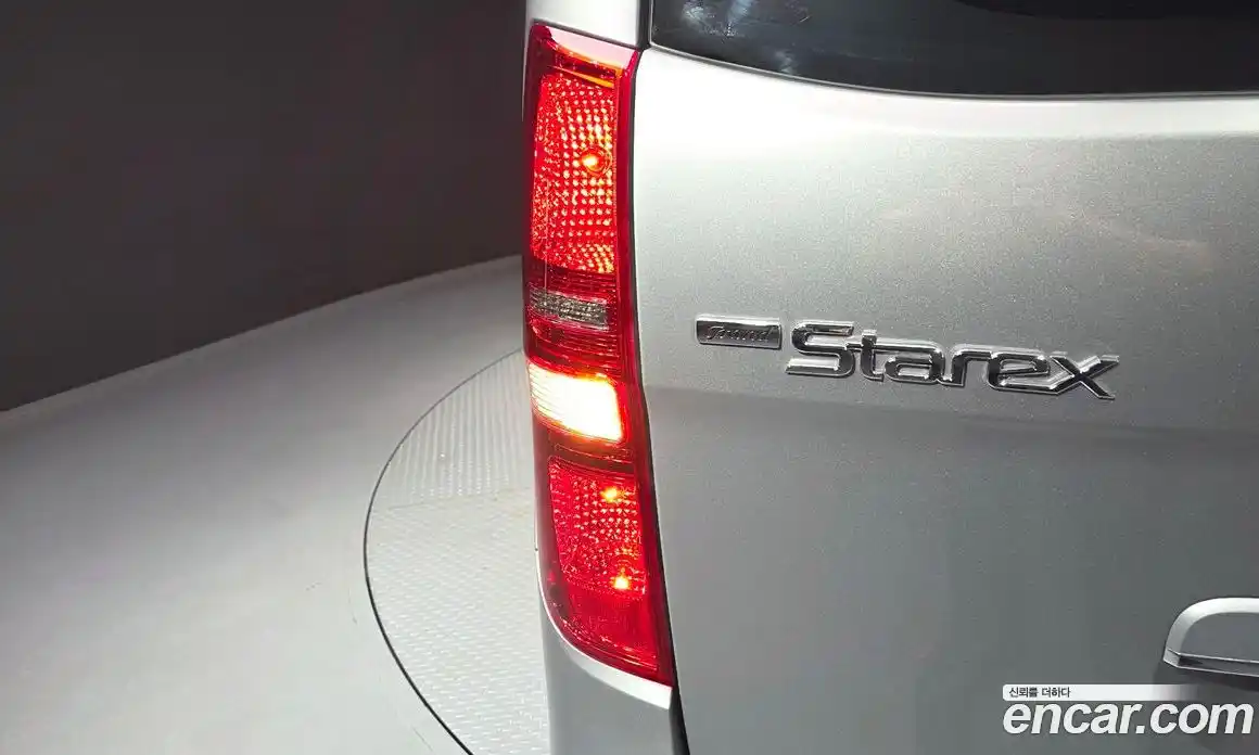 Hyundai Starex 2019 2.5 механика, фото 9
