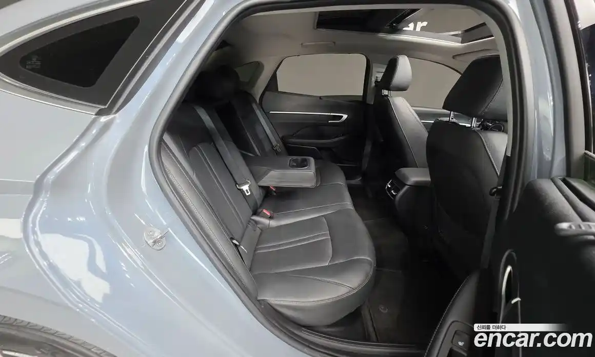 Hyundai Sonata 2024 2.0 автомат (гидро), фото 19