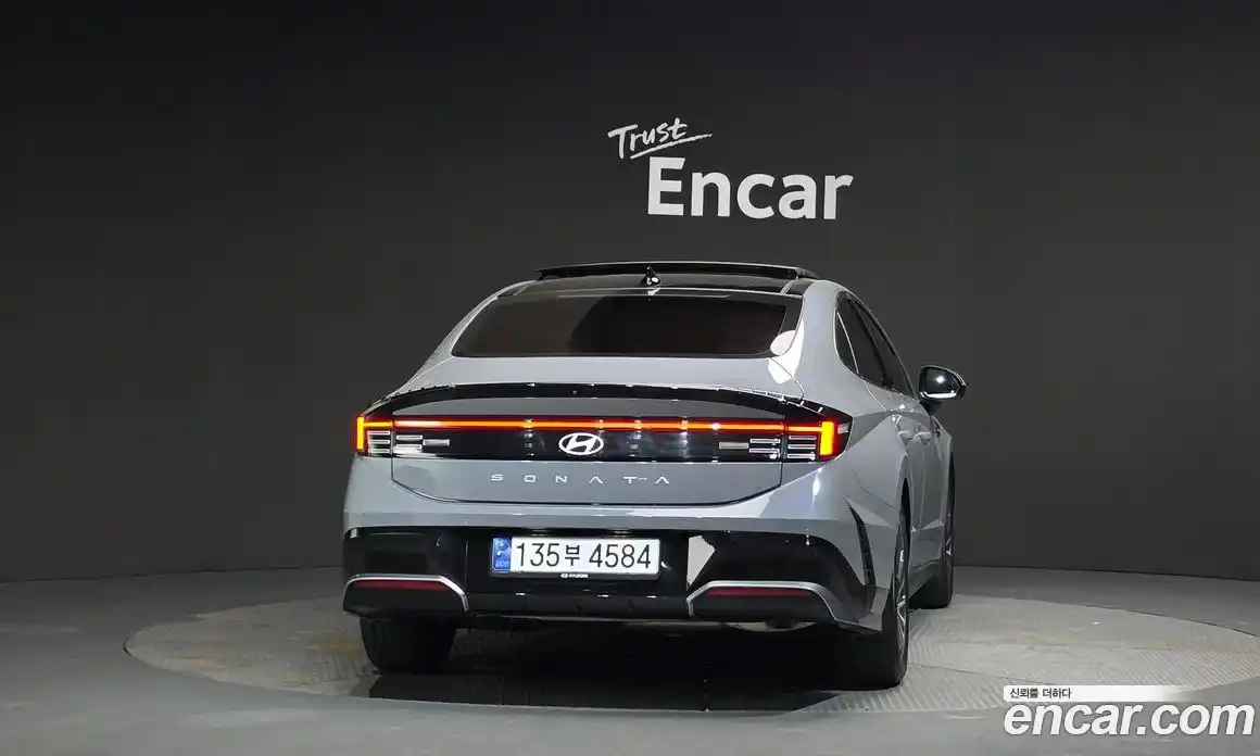 Hyundai Sonata 2024 2.0 автомат (гидро), фото 4